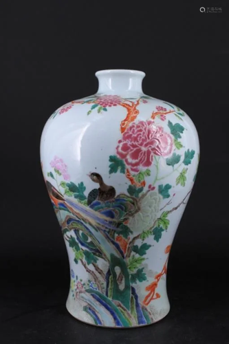 Large Chinese Qing Porcelain Wu Cai Vase