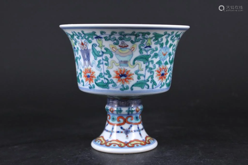 Chinese Qing DouCai Porcelain Handle Cup