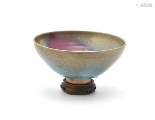 A Jun-glazed bowl