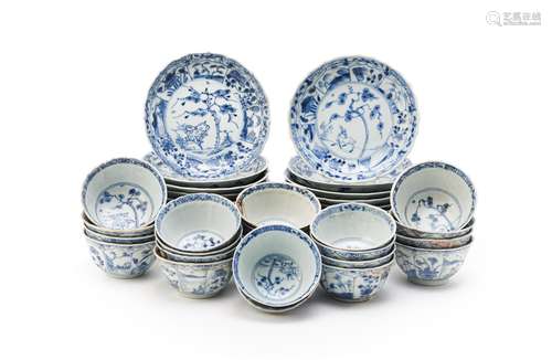 Twenty-two Chinese blue and white Ca Mau shipwreck 'Fallow deer' pattern blue and white tea bowls an