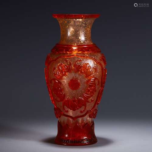 A Chinese Colored Glaze Vase