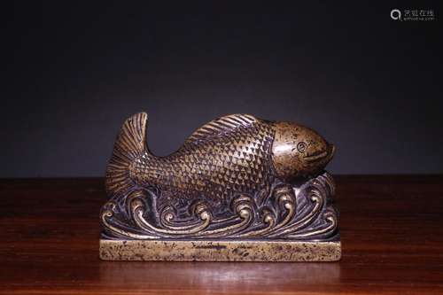 A Chinese Bronze Fish Button Seal