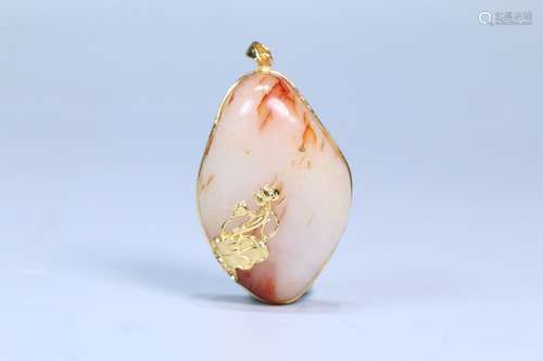 A Chinese Hetian Jade Seed Pendant