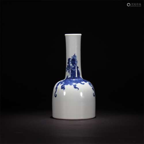 A Chinese Blue and White Bat Pattern Porcelain Bell-shaped Zun