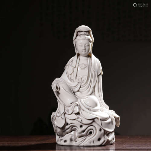 A Chinese White Porcelain Seated Guanyin Statue