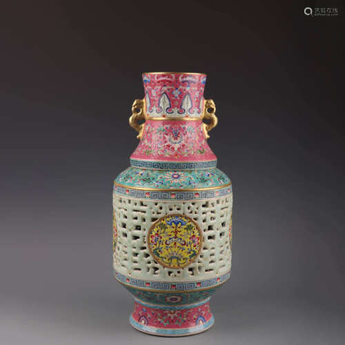A Chinese Famille Rose Enamel Porcelain Revolving bottle