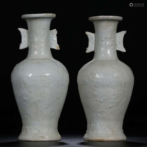 A Pair of Chinese Sweet White Glazed Floral Carved Porcelain Double Ears Vase