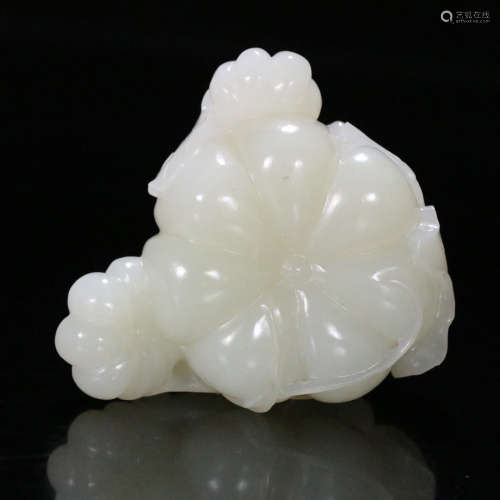 A Chinese Hetian Jade Carved Ornament