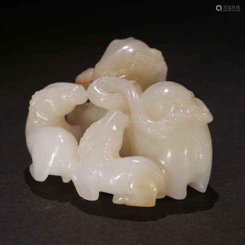 A Chinese Hetian Jade Carved Sheeps Ornament