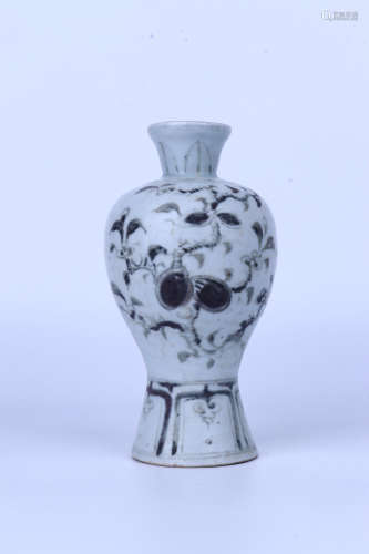 Chinese Ming Dynasty Underglaze Red Porcelain Plum Bottle