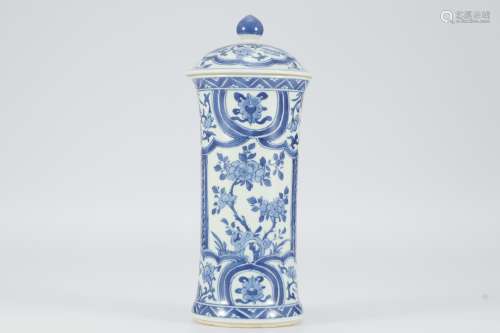 Qing Dynasty Kangxi blue and white bottle
