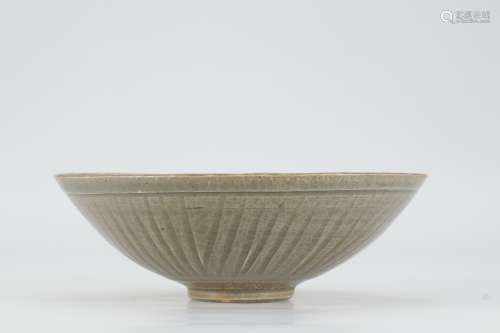 Carved bowl of song Yue Kiln
