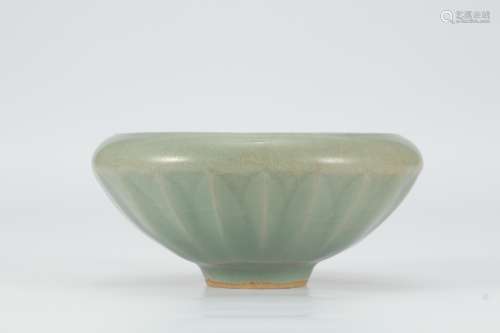 Songlongquan lotus bowl