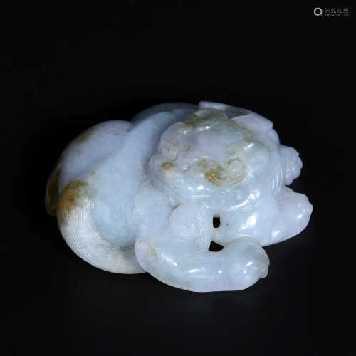 A JADEITE ORNAMENT SHAPED WITH LOIN