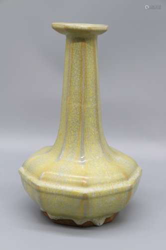 Qing Dynasty  yellow glazed octagonal vase