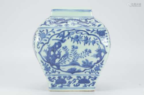 Ming Wanli blue and white dragon design with windows, flowers and birds square jar