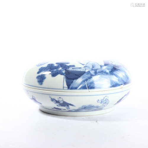Blue and white flower figure decorative cover box
