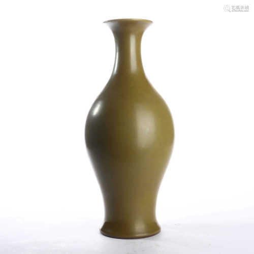Guanyin vase with tea powder glaze