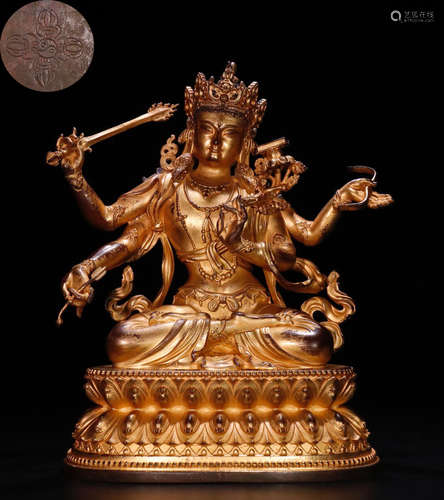 A GILT BRONZE CASTED GUANYIN BUDDHA STATUE