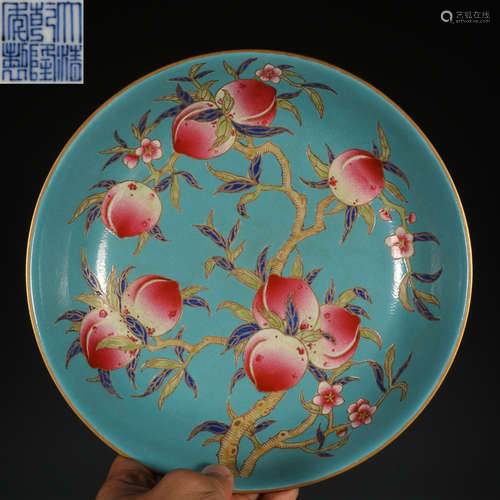 A FAMILLE ROSE GLAZE AUSPICIOUS PATTERN PLATE