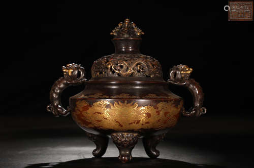 A GILT BRONZE DRAGON PATTERN CENSER