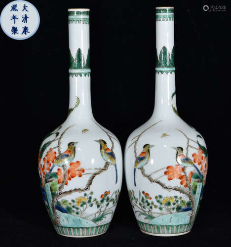 A WUCAI GLAZE FLOWER BIRD PATTERN VASE