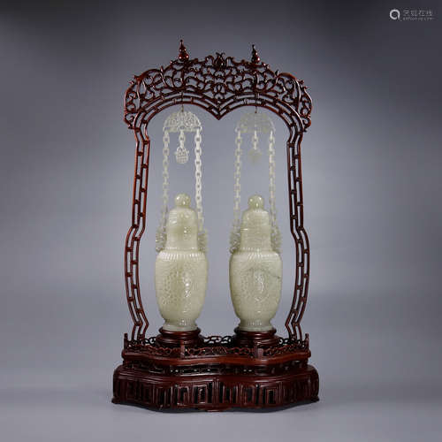 Pair Of Hetian Jade Vases With Base&Chain