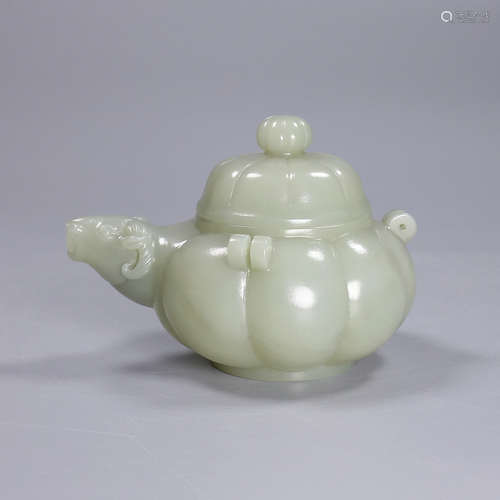 A Hetian Jade Goat-Hear Mouth Pot