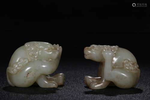 Pair Of Hetian Jade Lion Shaped Ornaments