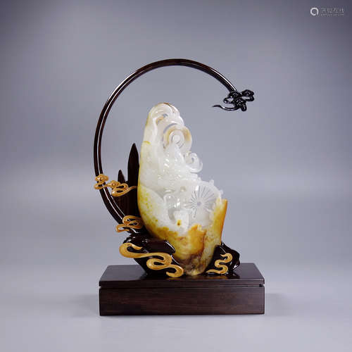 A Hetian Jade Ornament