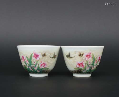 A pair of famille-rose 'floral' cup,Qing dynasty