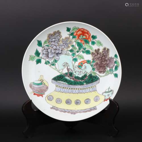 A Wu cai plate,Qing dynasty