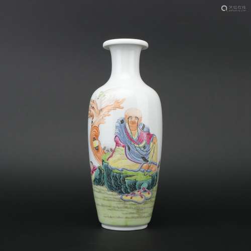A famille-rose 'arhat' vase,Qing dynasty