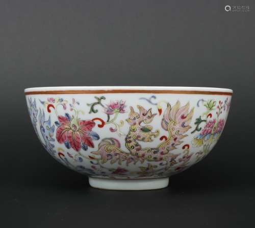A Wu cai 'phoenix' bowl,Qing dynasty