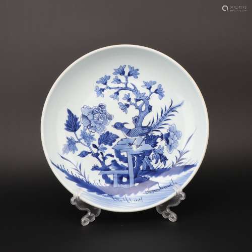 A blue and white 'floral' plate,Ming dynasty