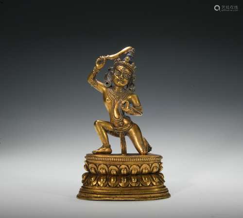 Qing dynasty gilt bronze statue of Dharmapalas