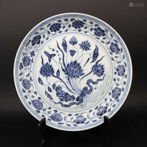 A blue and white 'lotus' plate,Ming dynasty