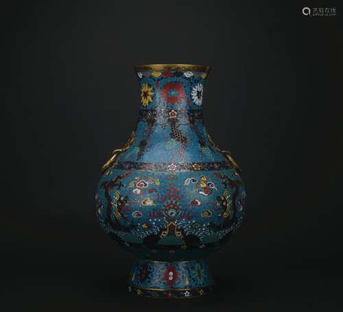 Qing dynasty cloisonne vase with dragon pattern