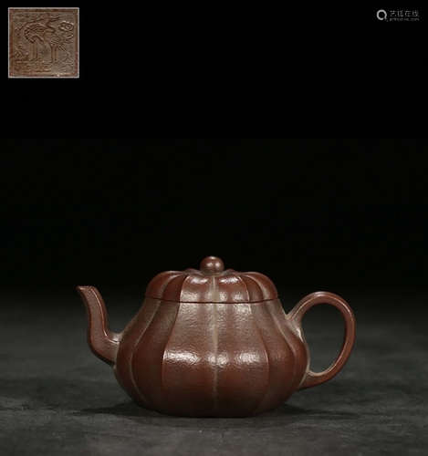 YIXING ZISHA MELON LOBED EXPANDED TEAPOT