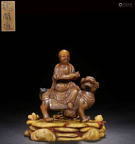 SHOUSHAN SOAPSTONE AND PAINTED 'LUOHAN' FIGURAL GROUP