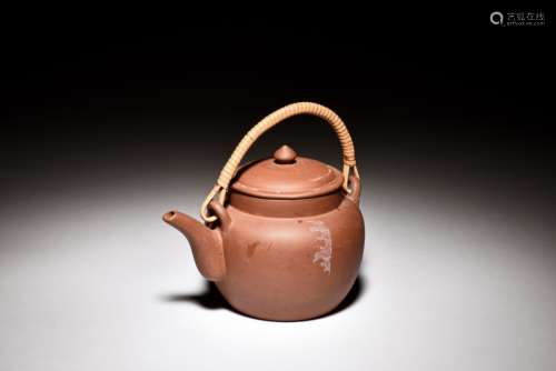 YIXING ZISHA TEAPOT WITH FILTER