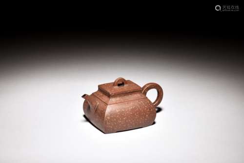 YIXING ZISHA ROUNDED RECTANGULAR TEAPOT