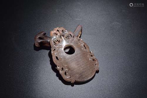 ARCHAIC JADE CARVED 'PHOENIX' CHICKEN HEART PENDANT