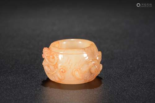 HETIAN JADE CARVED 'CHILONG' THUMB RING