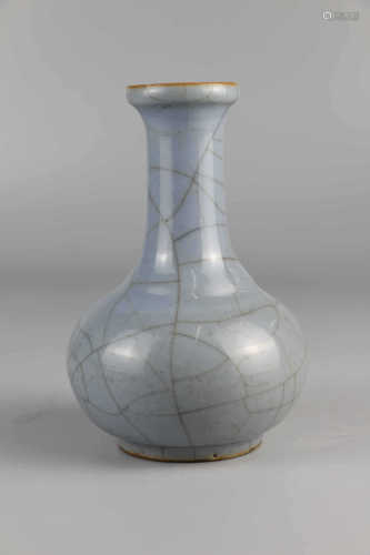 Imitation official glaze vase