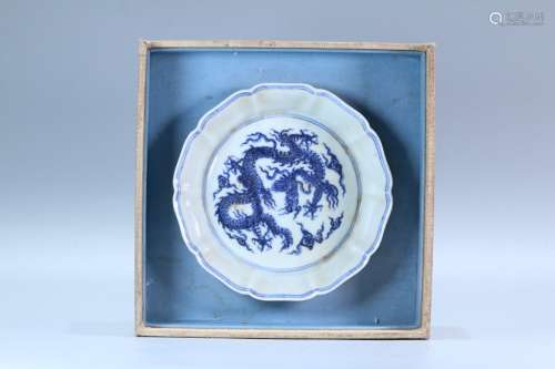 A CHINESE BLUE AND WHITE BRUSH WASHER WITH DRAGON PAINTING