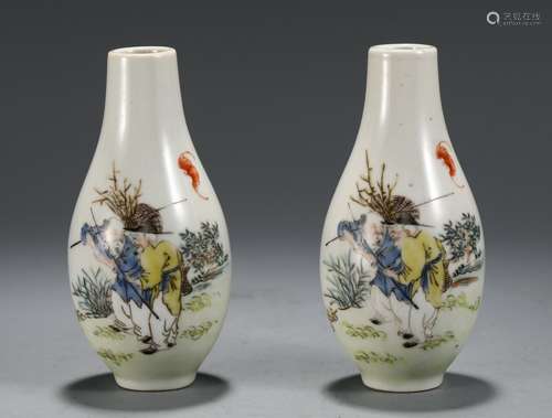 PAIR OF CHINESE WU CAI VASES WITH FIGURE PAINTING