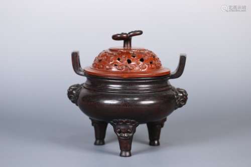 A CHINESE ZITAN WOOD CENSER WITH BEAST PATTERN