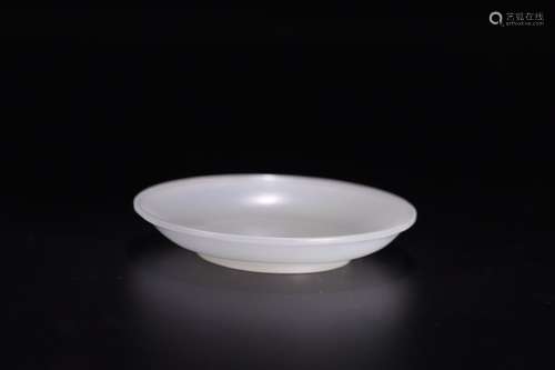 A CHINESE HETIAN JADE PLATE