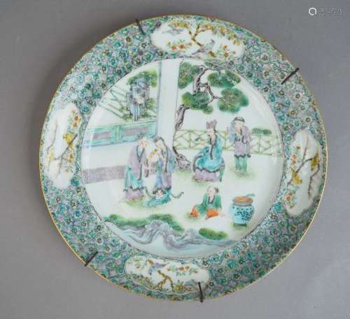 Assiette en porcelaine et émaux polychrome de la f…